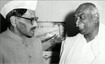 BSS FOUNDER CHAIRMAN BHARAT RATNA GULZARILAL NANDA WITH FORMER TAMIL NADU CHIEF MINISTER K.KAMARAJ